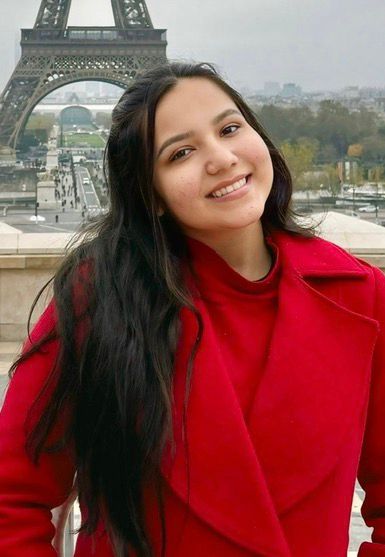 Foto de Letícia Rebeka sorrindo